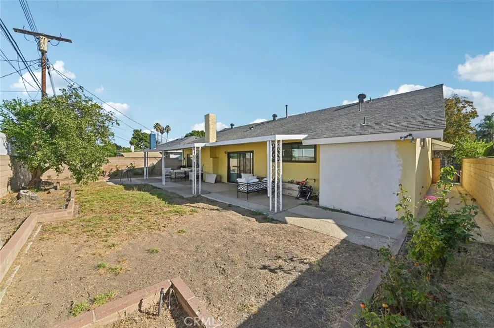 15937 Londelius Street North Hills, CA 91343