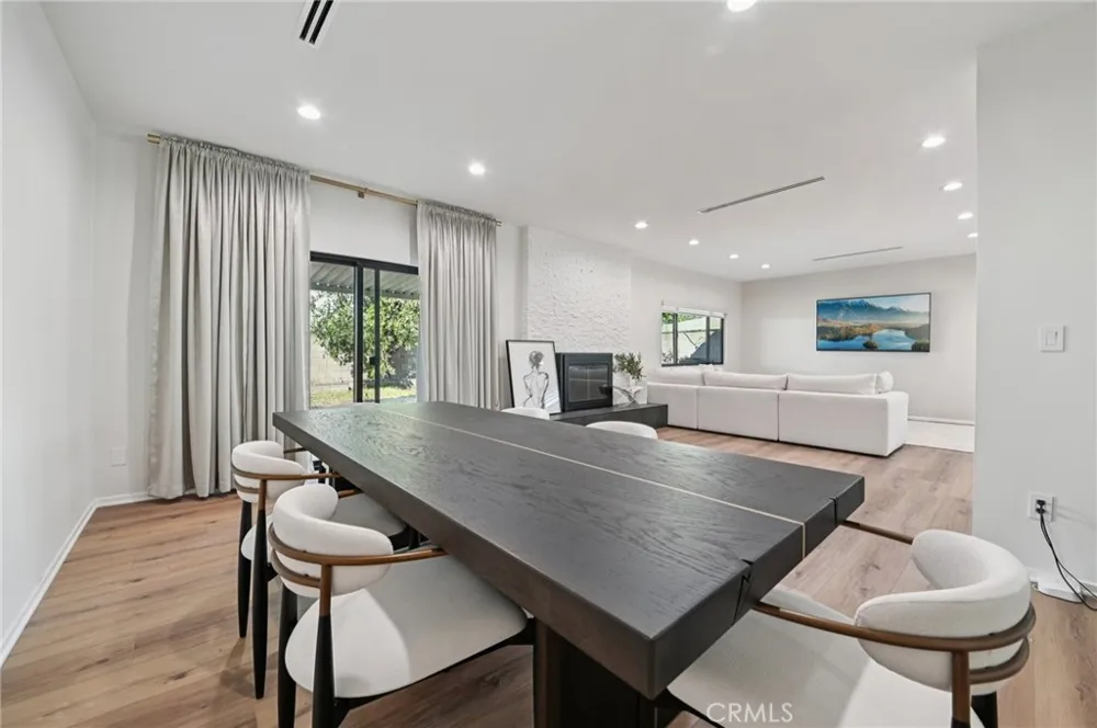 15937 Londelius Street North Hills, CA 91343