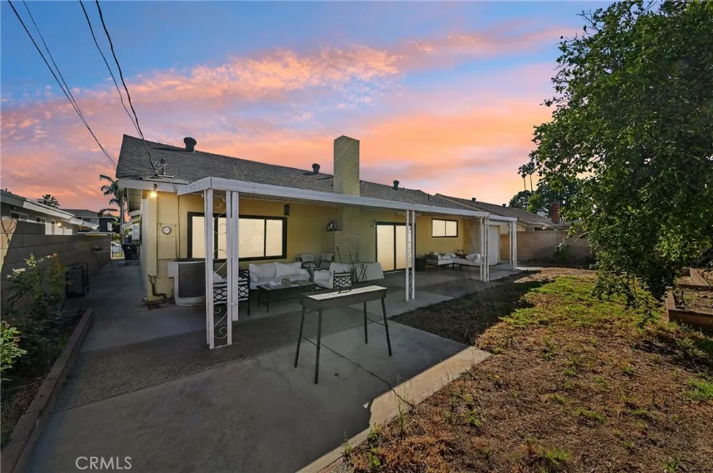 15937 Londelius Street North Hills, CA 91343