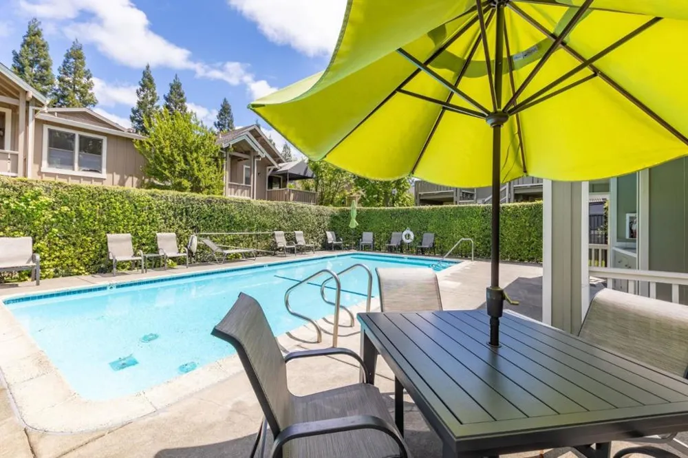 665 Cherry Avenue Sonoma, CA 95476