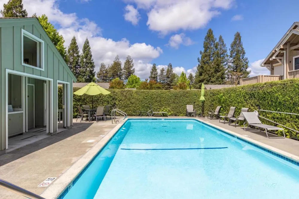 665 Cherry Avenue Sonoma, CA 95476