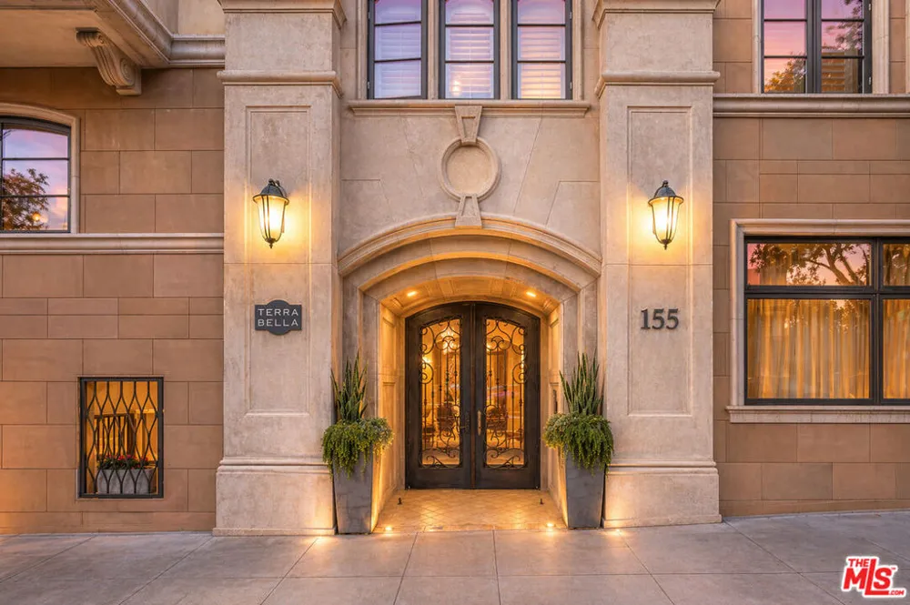 155 Cordova Street #501 Pasadena, CA 91105