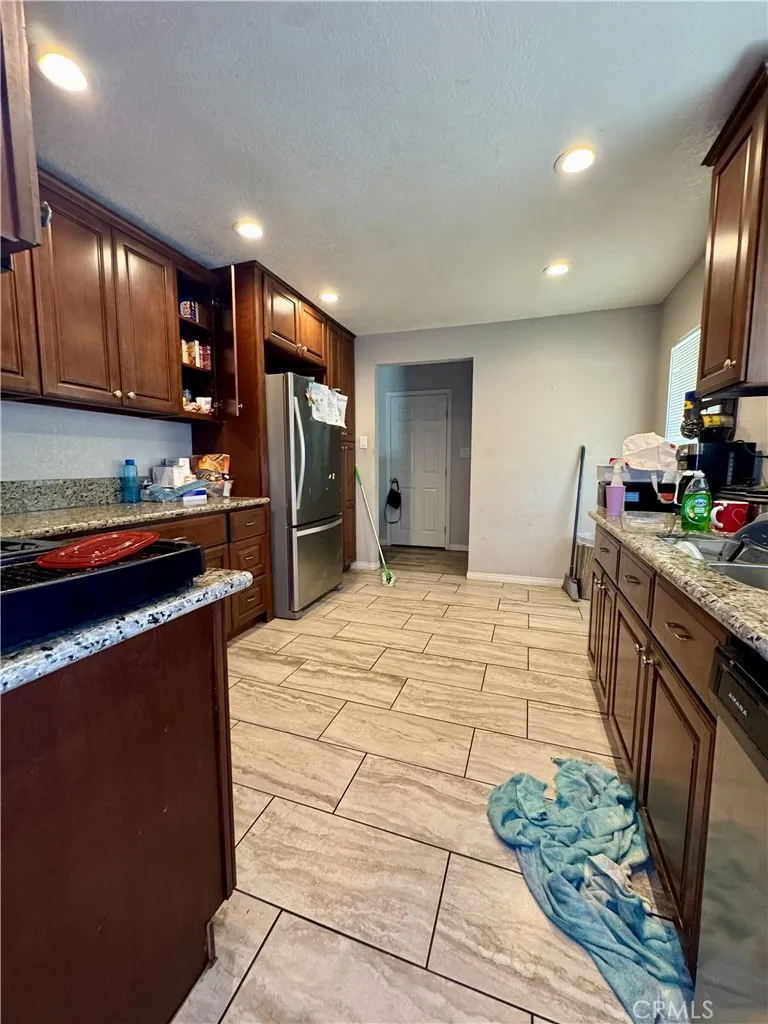 1368 Indian Sage Lancaster, CA 93534