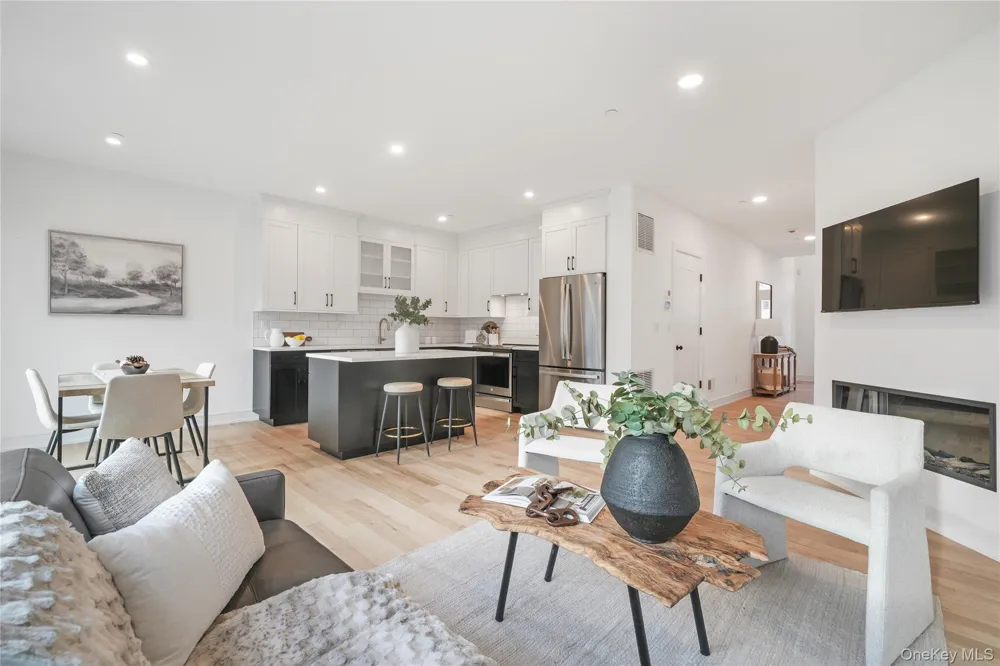 2040 Crompond Road #22 Yorktown Heights, NY 10598