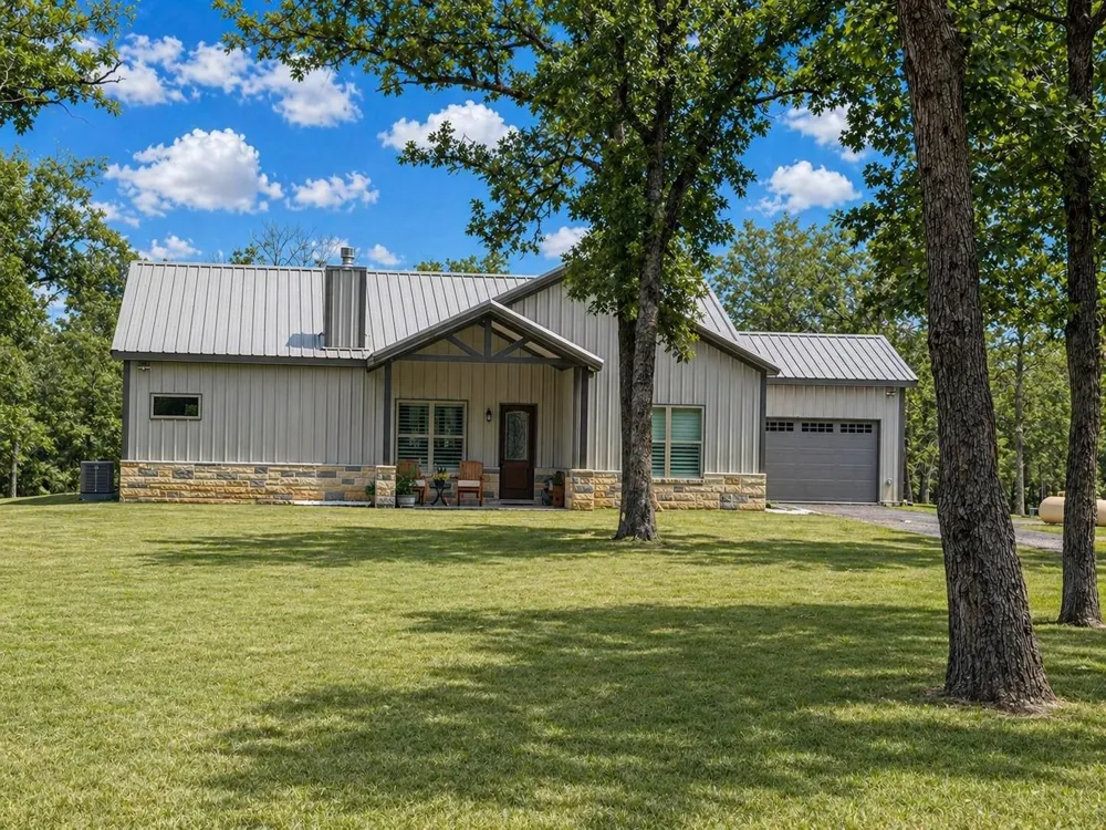176 Cr 770 Donie, TX 75838