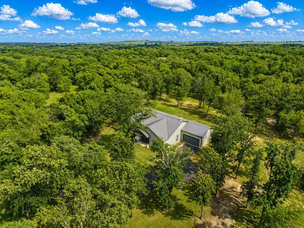 176 Cr 770 Donie, TX 75838