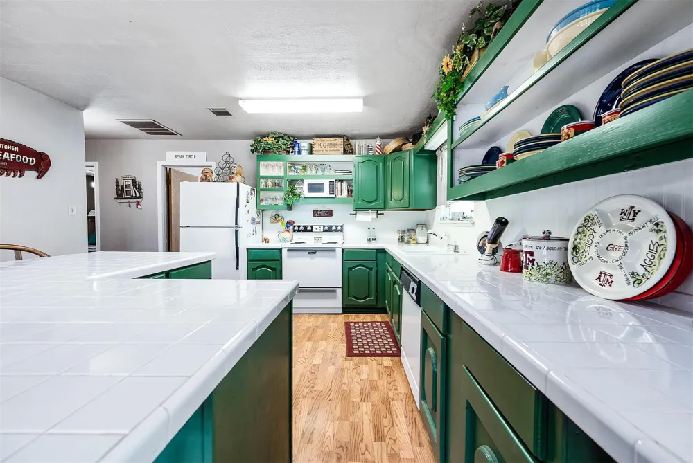 134 Private Road 652 Sargent, TX 77414