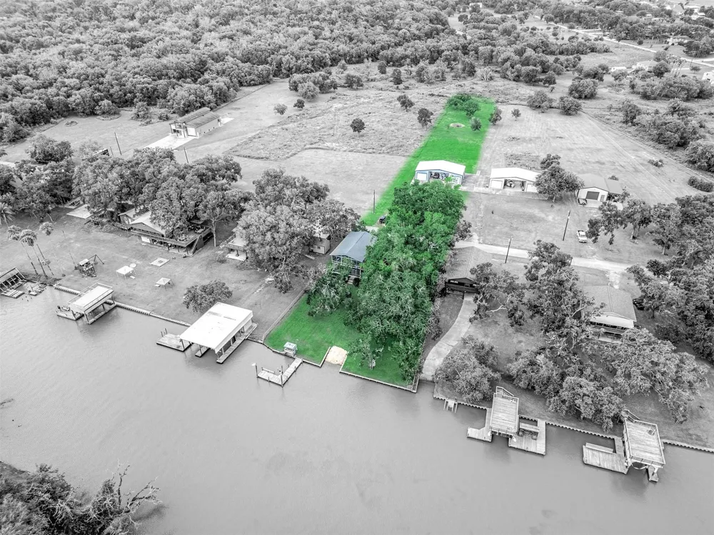 134 Private Road 652 Sargent, TX 77414
