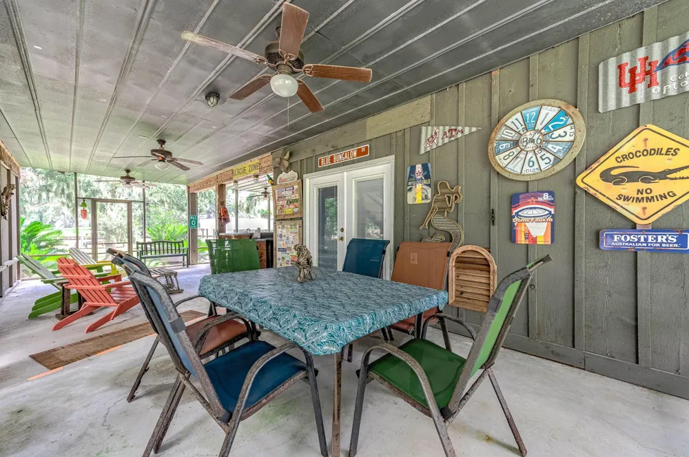 134 Private Road 652 Sargent, TX 77414