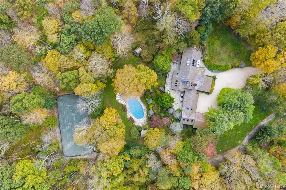 217 Trinity Pass Pound Ridge, NY 10576