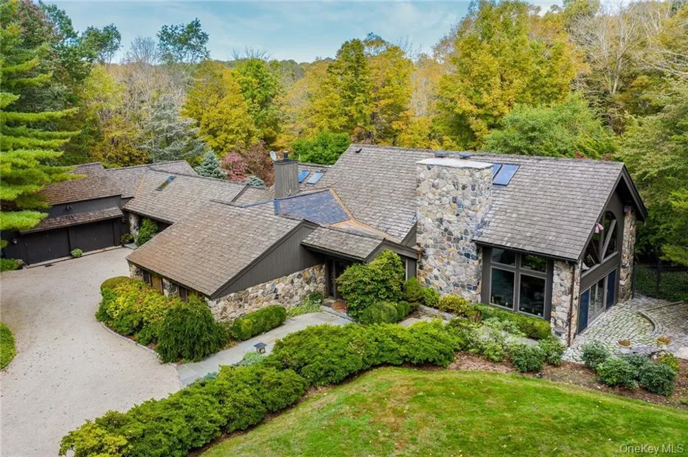 217 Trinity Pass Pound Ridge, NY 10576