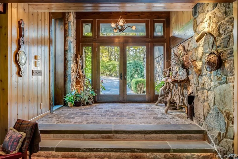 217 Trinity Pass Pound Ridge, NY 10576