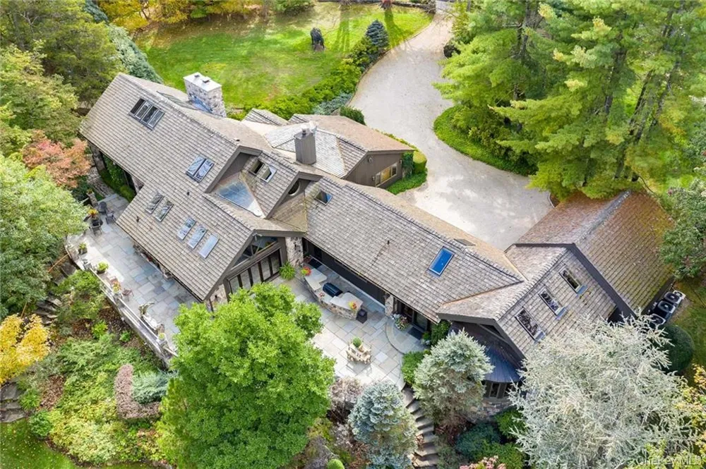 217 Trinity Pass Pound Ridge, NY 10576