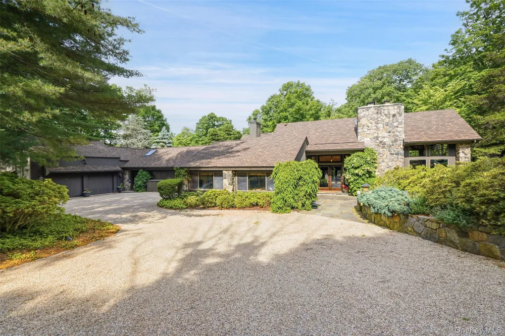 217 Trinity Pass Pound Ridge, NY 10576