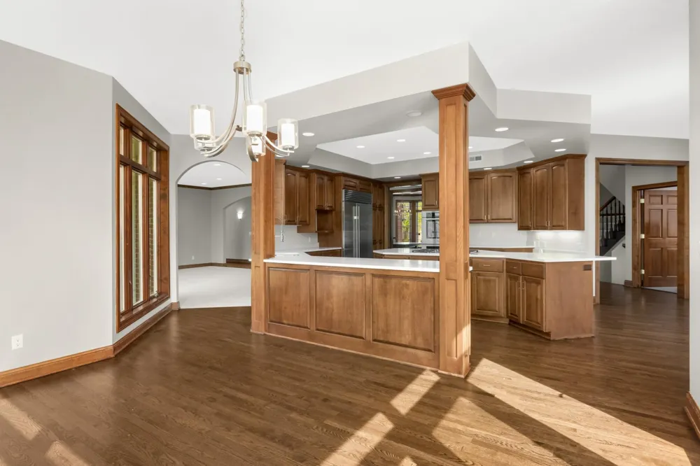2437 Sunset Court Little Canada, MN 55117