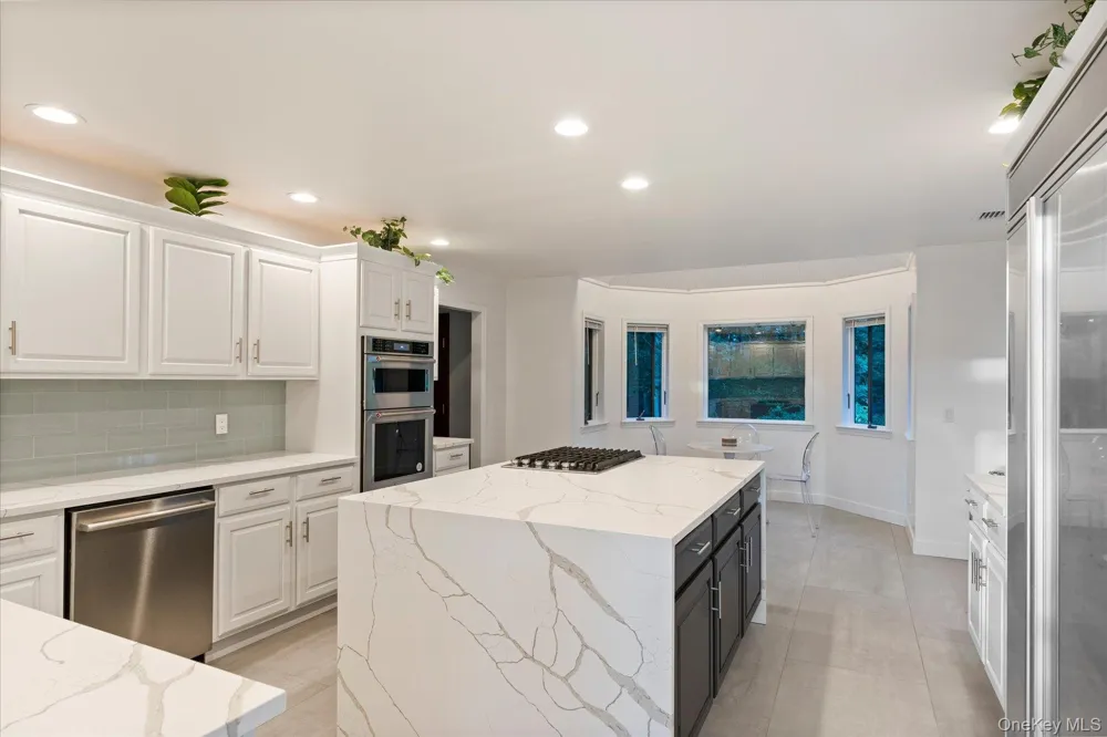 10 Silver Beech Lane Baiting Hollow, NY 11933