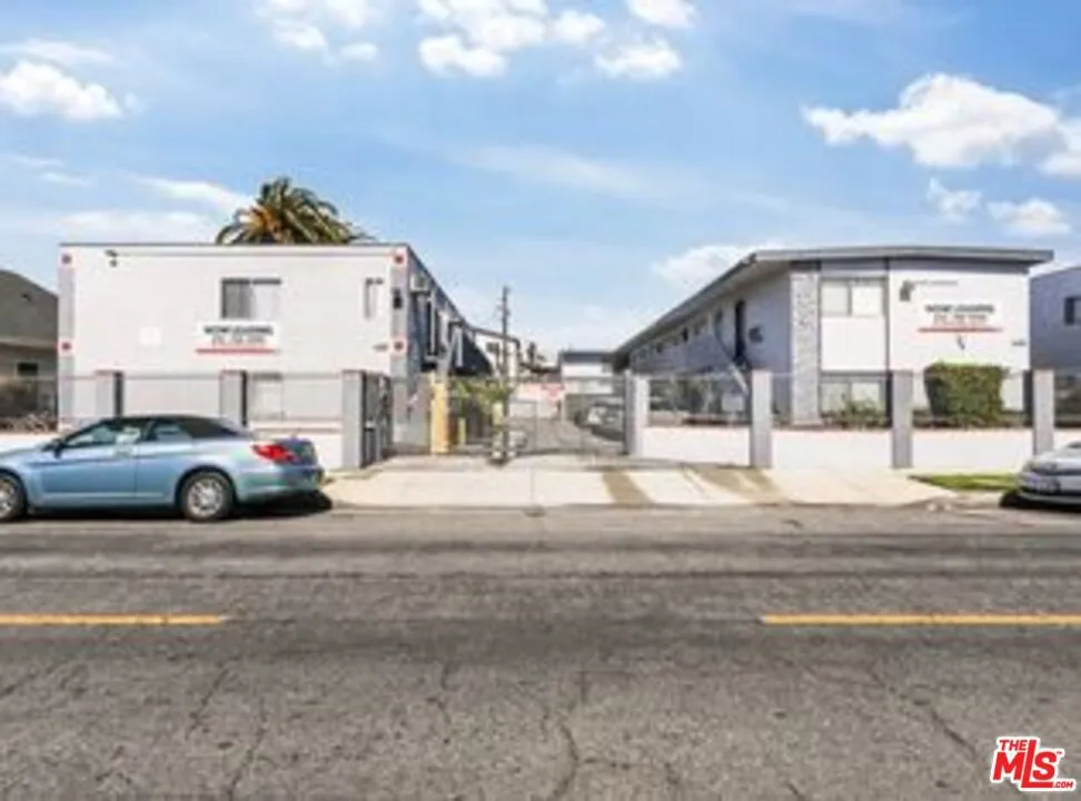 1133 W 36th Place #4 Los Angeles, CA 90007