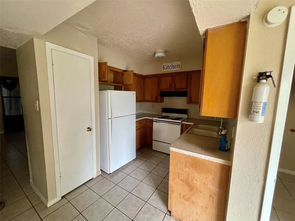 702 Hargest Street #5 Prairie View, TX 77446