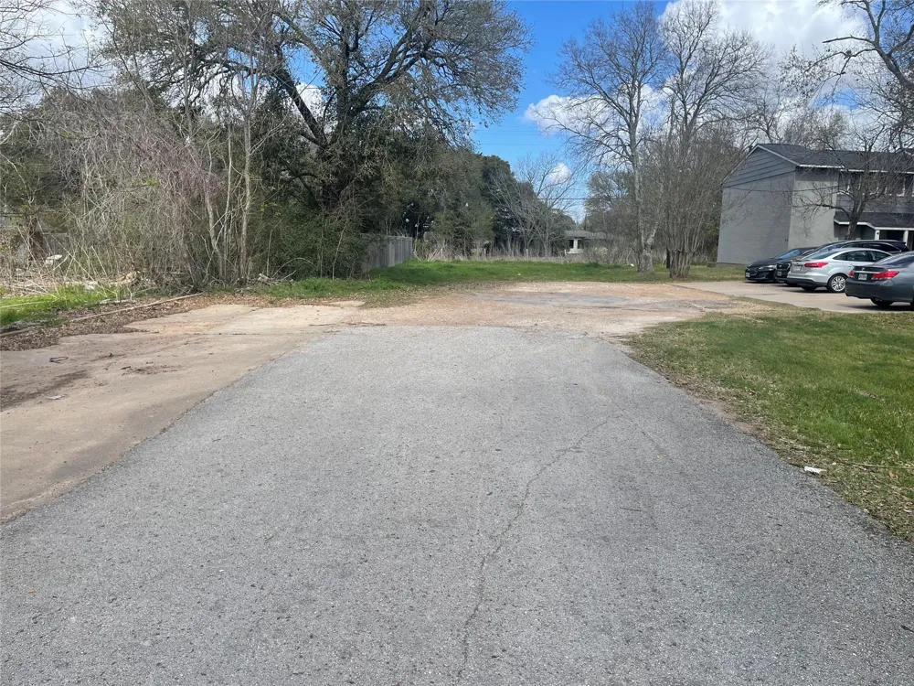 702 Hargest Street #5 Prairie View, TX 77446