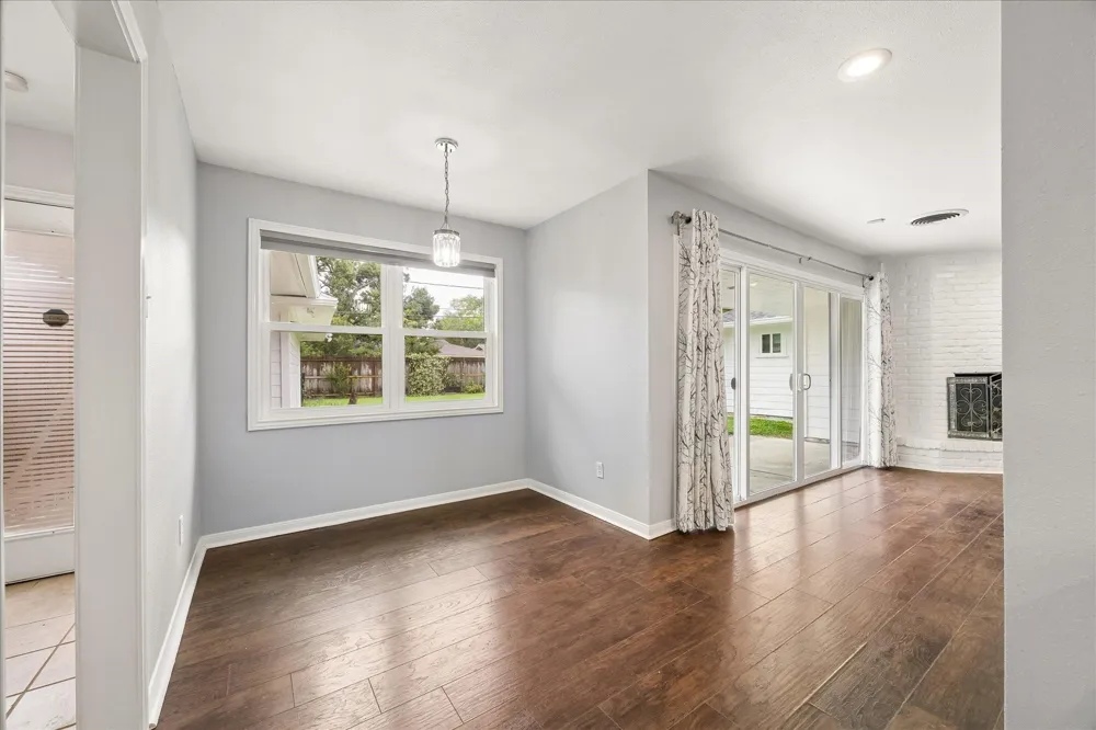 427 Biscayne Boulevard El Lago, TX 77586