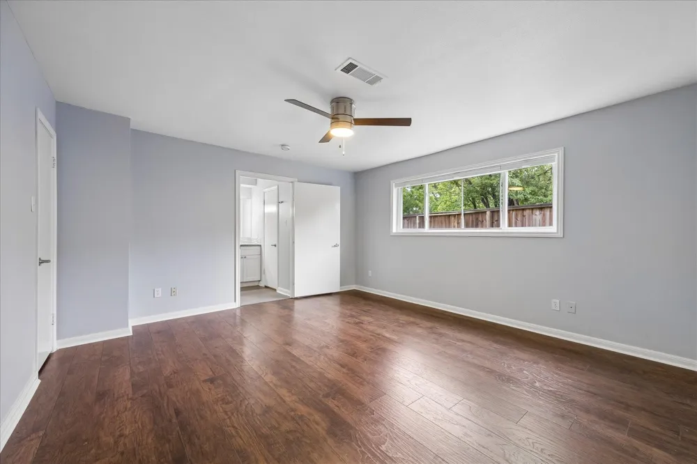427 Biscayne Boulevard El Lago, TX 77586