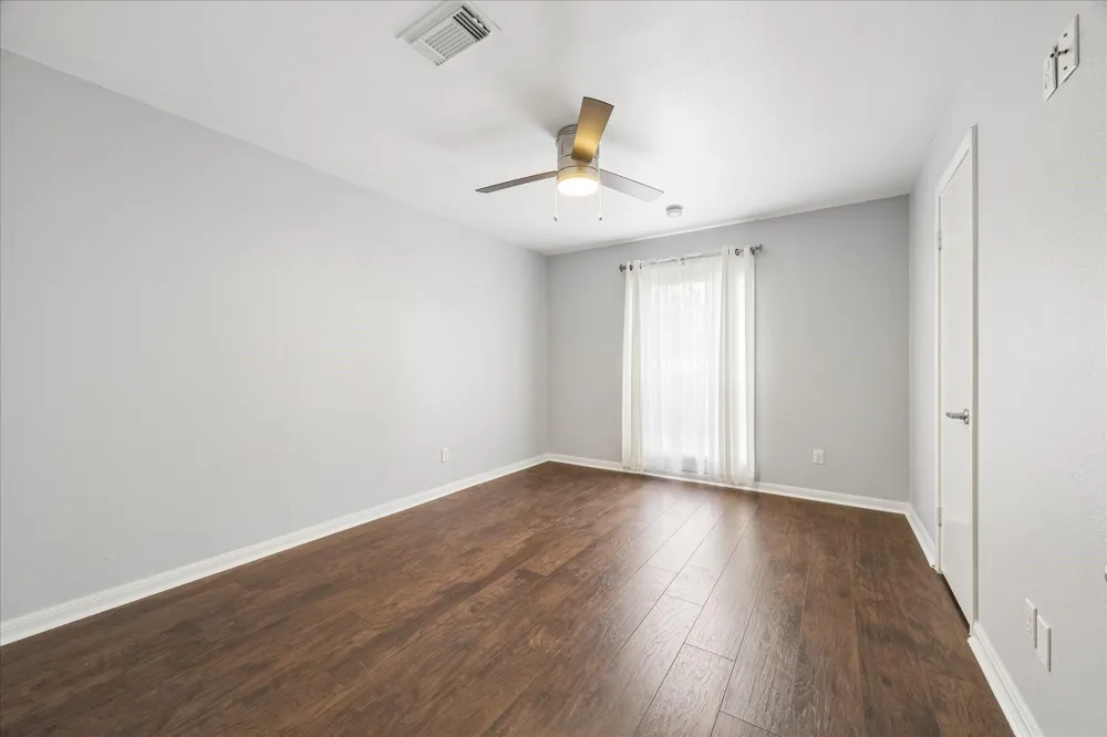 427 Biscayne Boulevard El Lago, TX 77586