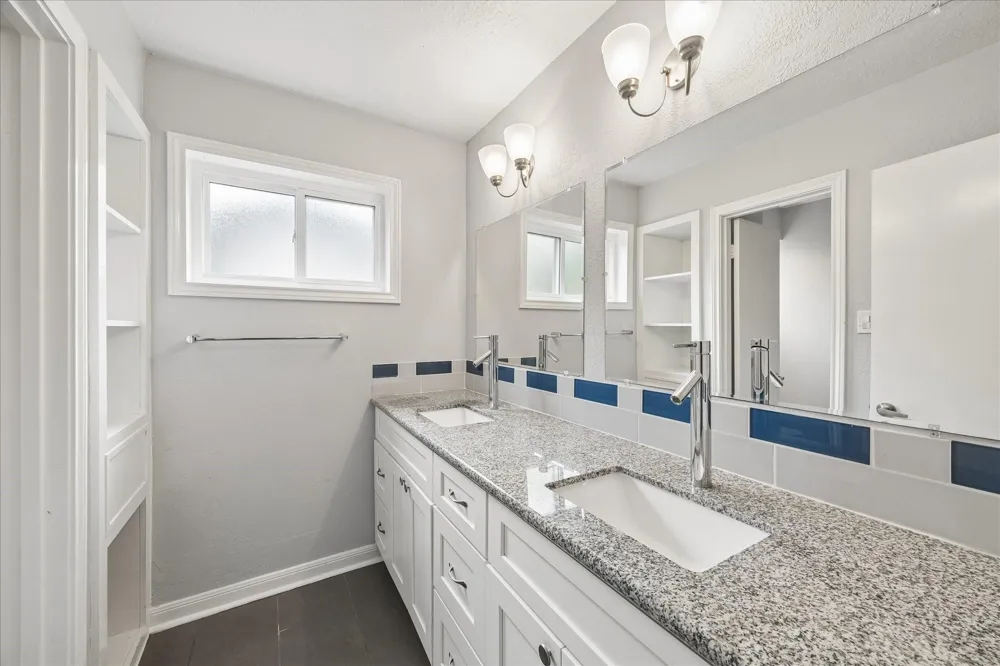 427 Biscayne Boulevard El Lago, TX 77586