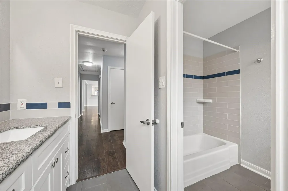 427 Biscayne Boulevard El Lago, TX 77586