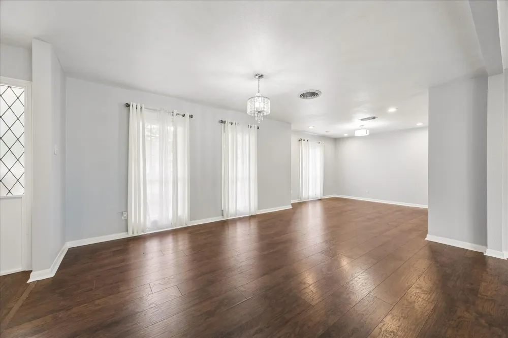 427 Biscayne Boulevard El Lago, TX 77586