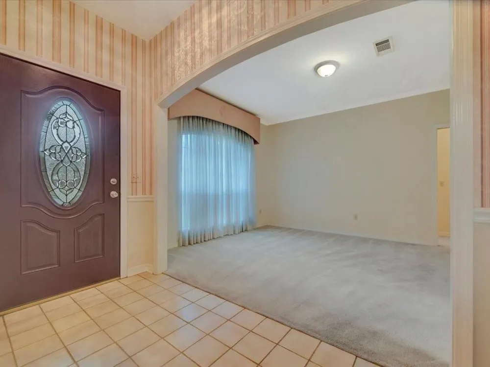 8 Columbia Court Lufkin, TX 75901