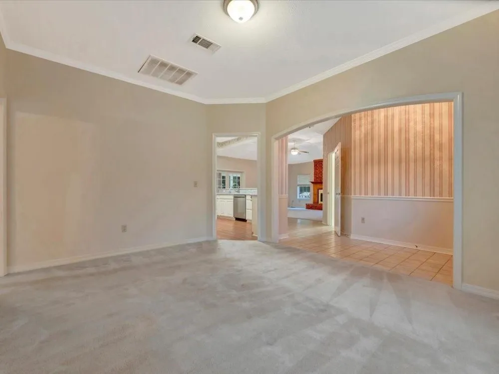8 Columbia Court Lufkin, TX 75901