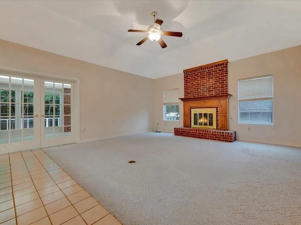8 Columbia Court Lufkin, TX 75901