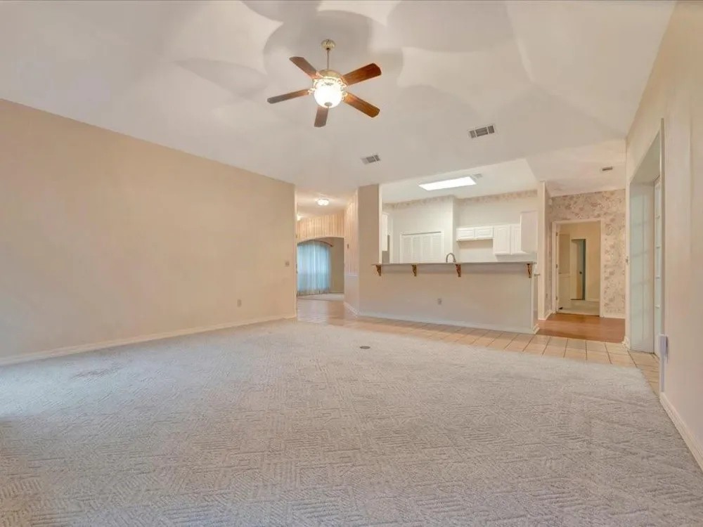 8 Columbia Court Lufkin, TX 75901