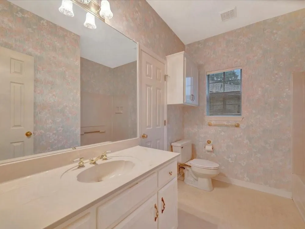 8 Columbia Court Lufkin, TX 75901