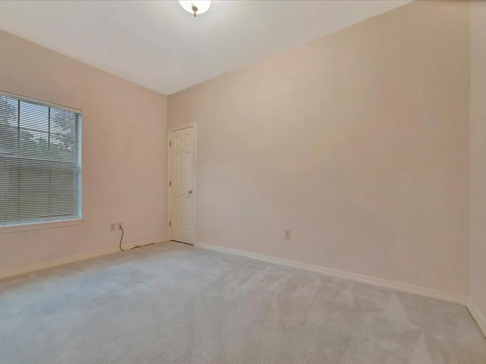 8 Columbia Court Lufkin, TX 75901