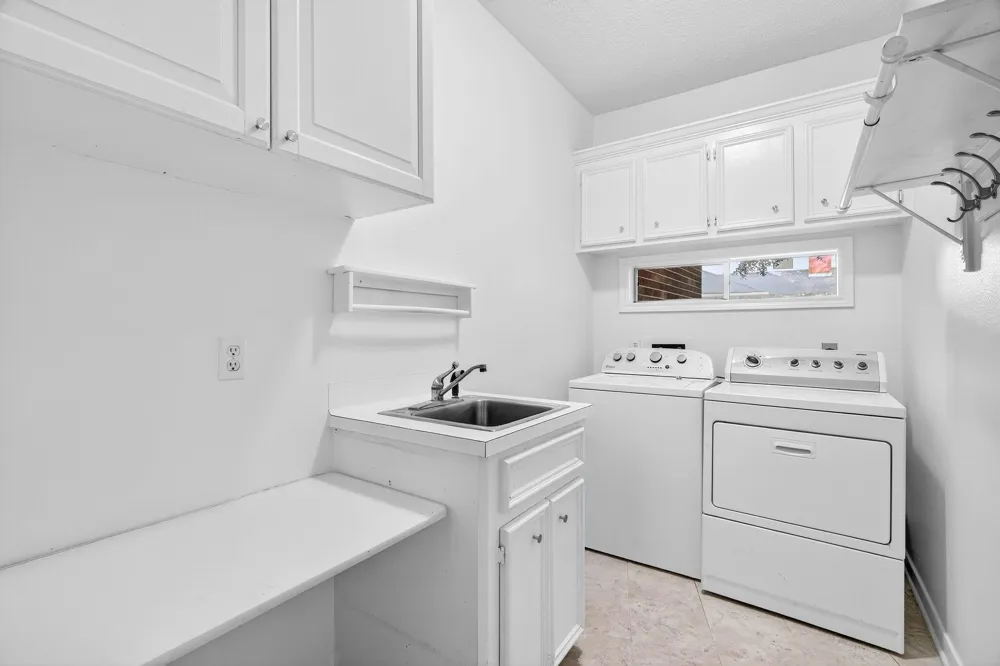 1022 Pinewood Lane Seabrook, TX 77586
