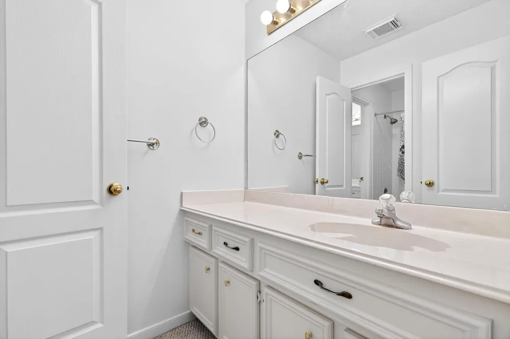 1022 Pinewood Lane Seabrook, TX 77586