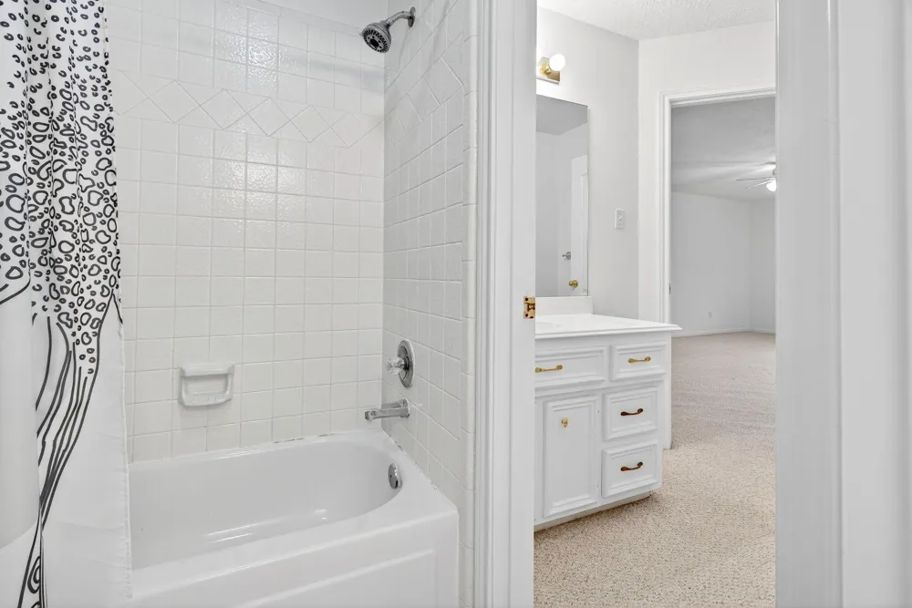 1022 Pinewood Lane Seabrook, TX 77586