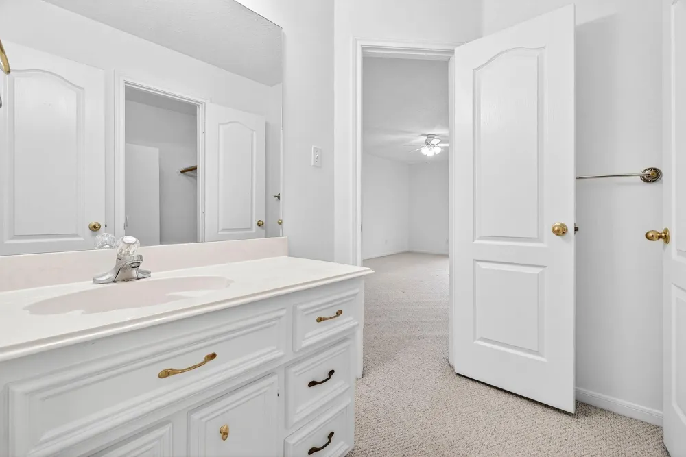 1022 Pinewood Lane Seabrook, TX 77586