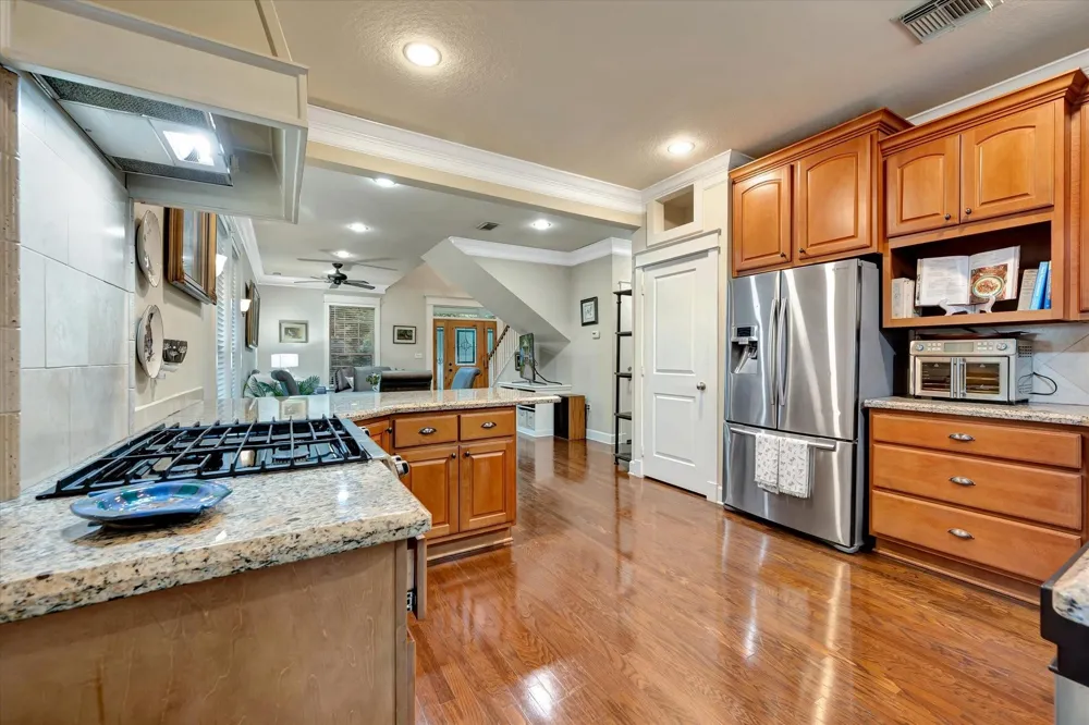 222 Oak Road Road Clear Lake Shores, TX 77565