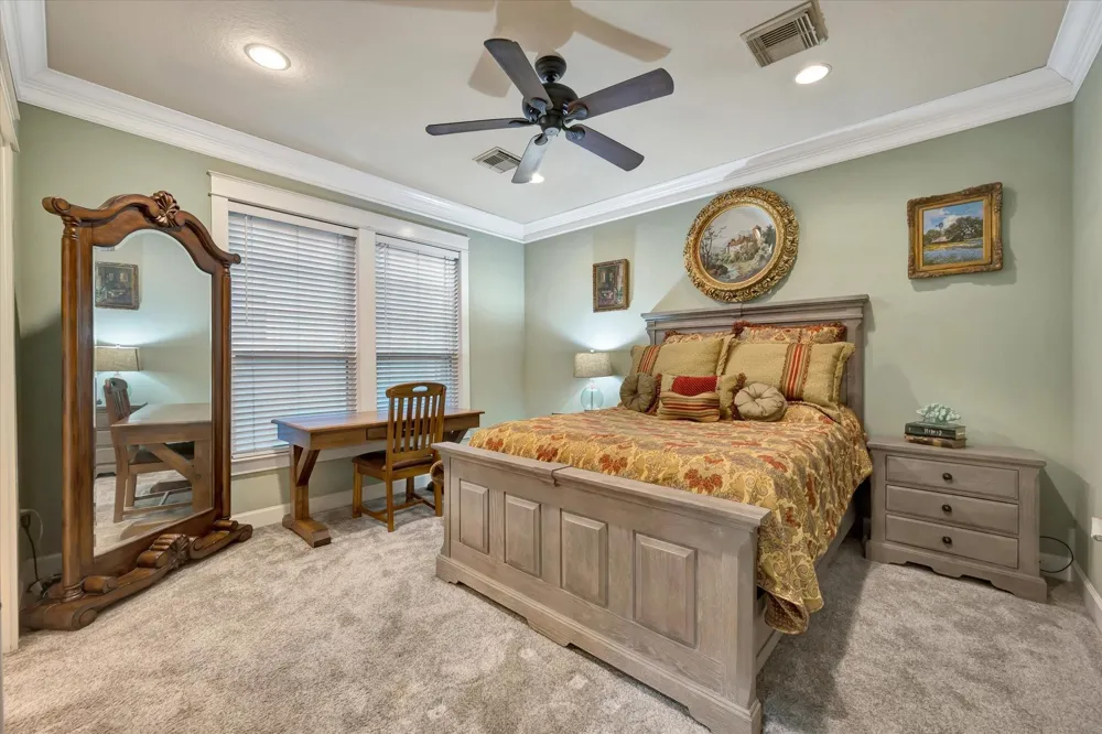 222 Oak Road Road Clear Lake Shores, TX 77565
