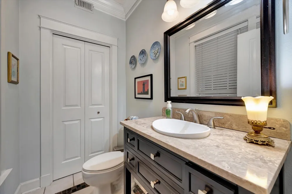 222 Oak Road Road Clear Lake Shores, TX 77565
