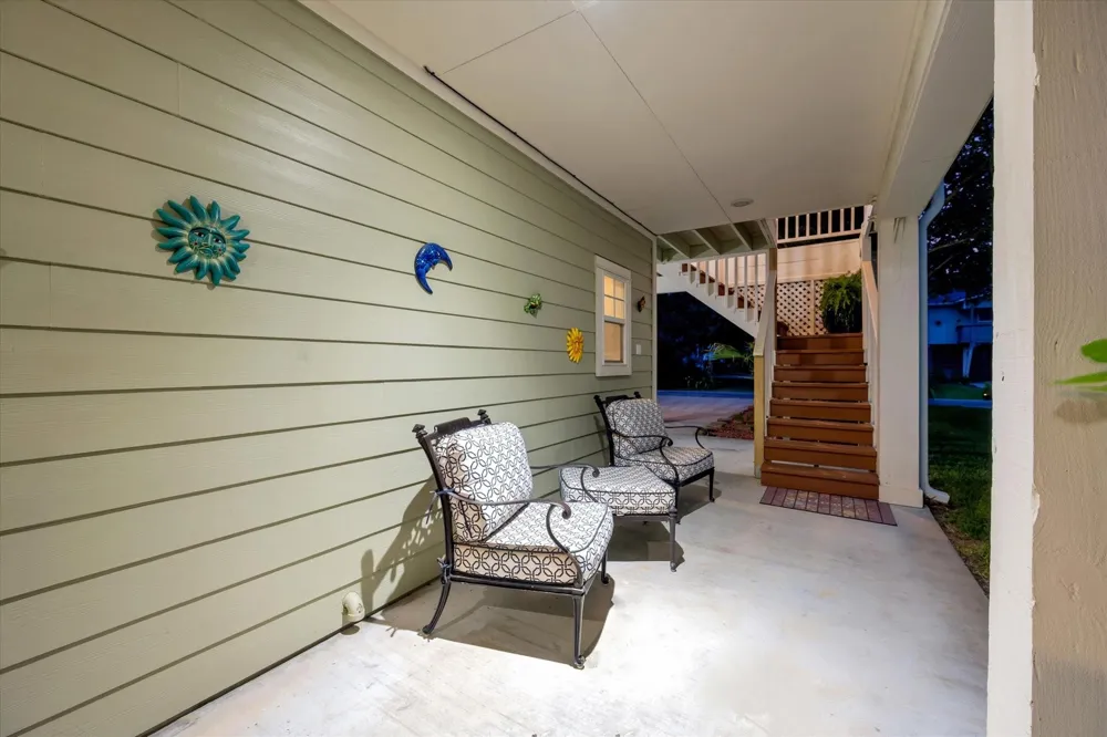 222 Oak Road Road Clear Lake Shores, TX 77565