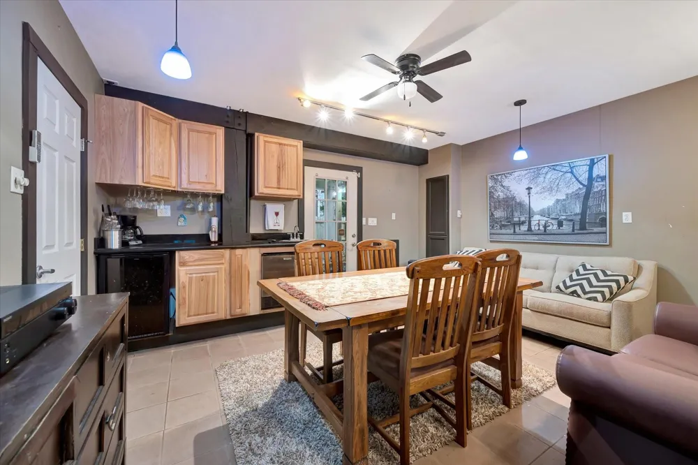 222 Oak Road Road Clear Lake Shores, TX 77565