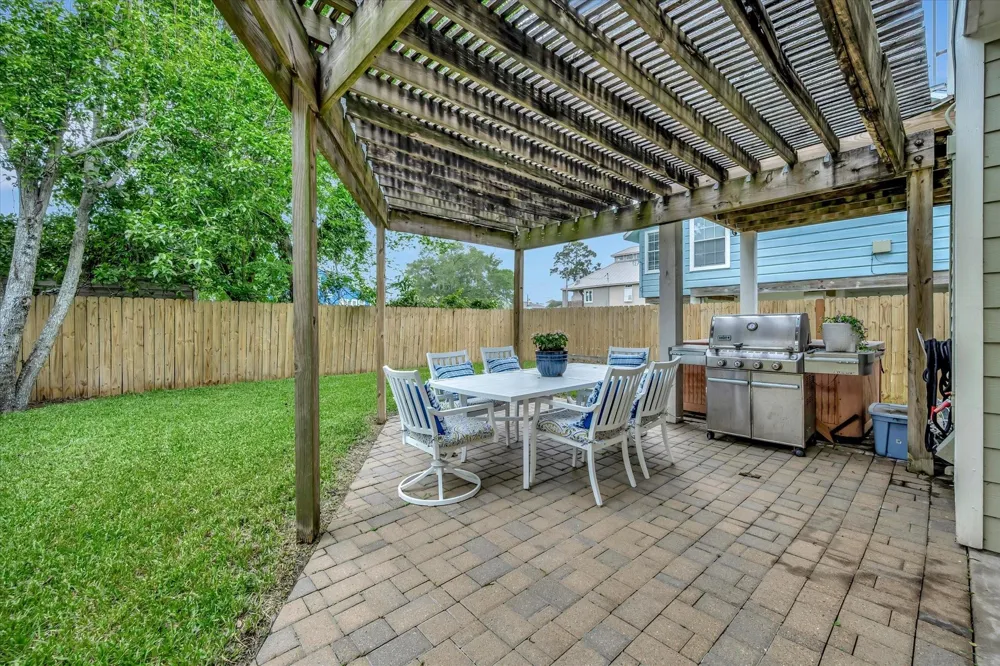 222 Oak Road Road Clear Lake Shores, TX 77565