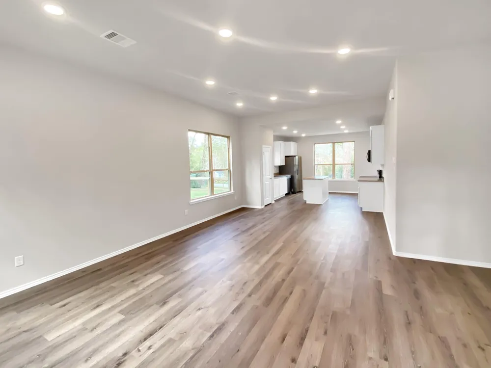 807 Comanche Road Conroe, TX 77316