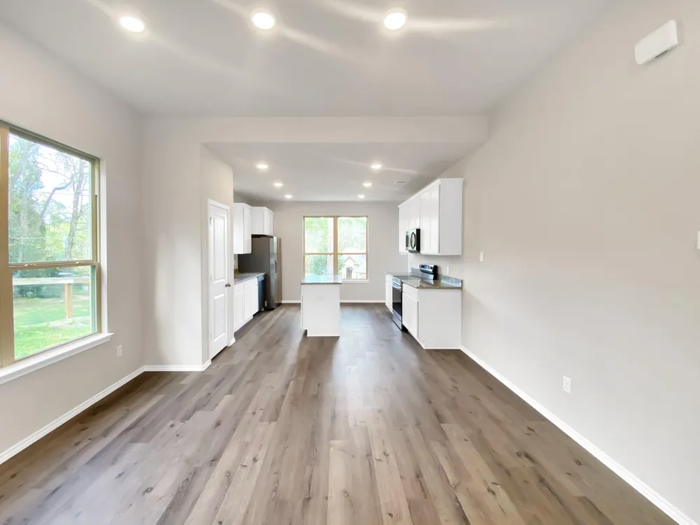 807 Comanche Road Conroe, TX 77316
