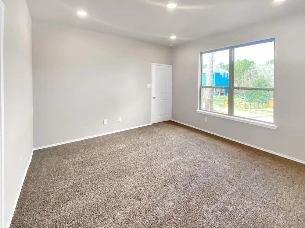 807 Comanche Road Conroe, TX 77316