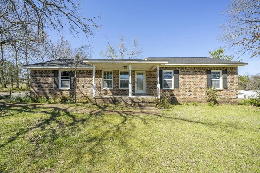 9265 Hwy 128 Savannah, TN 38372