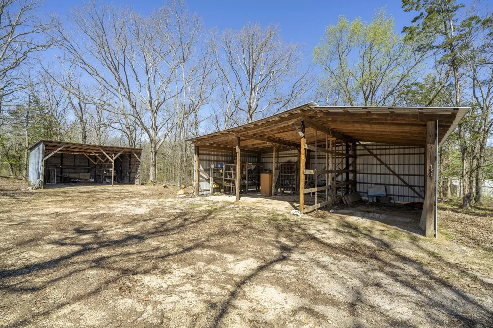 9265 Hwy 128 Savannah, TN 38372